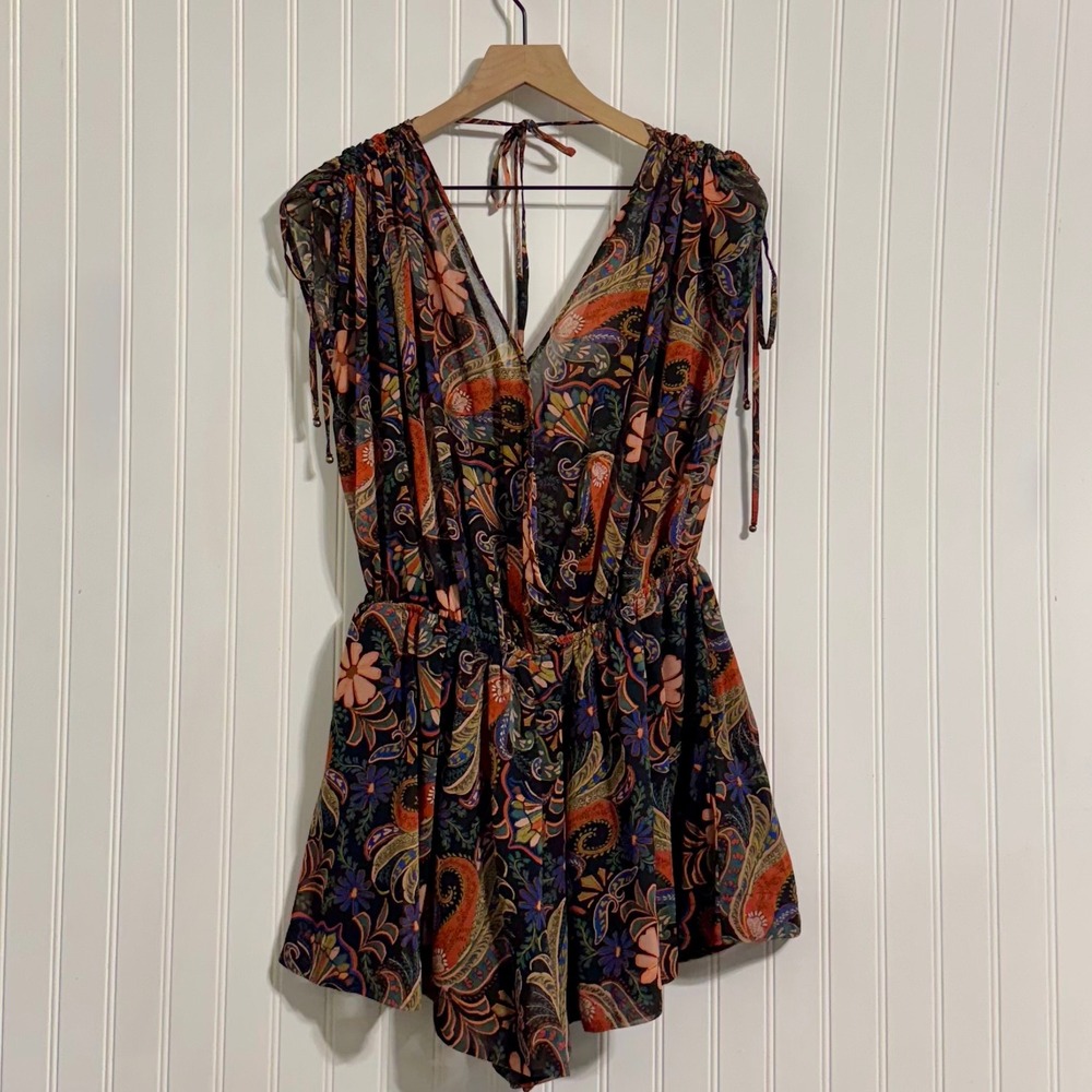 VICI‎ Dolls Romper Women Large Paisley Print Lined Boho Wrap Front Tie Shoulder